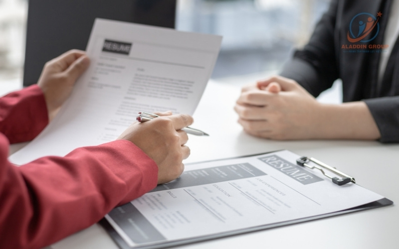Nắm vững kinh nghiệm phỏng vấn visa D2-3 và 4 bí quyết giải trình hồ sơ du học thạc sĩ Hàn Quốc giúp bạn tự tin giải quyết nỗi lo xin visa D2-3 có khó không.