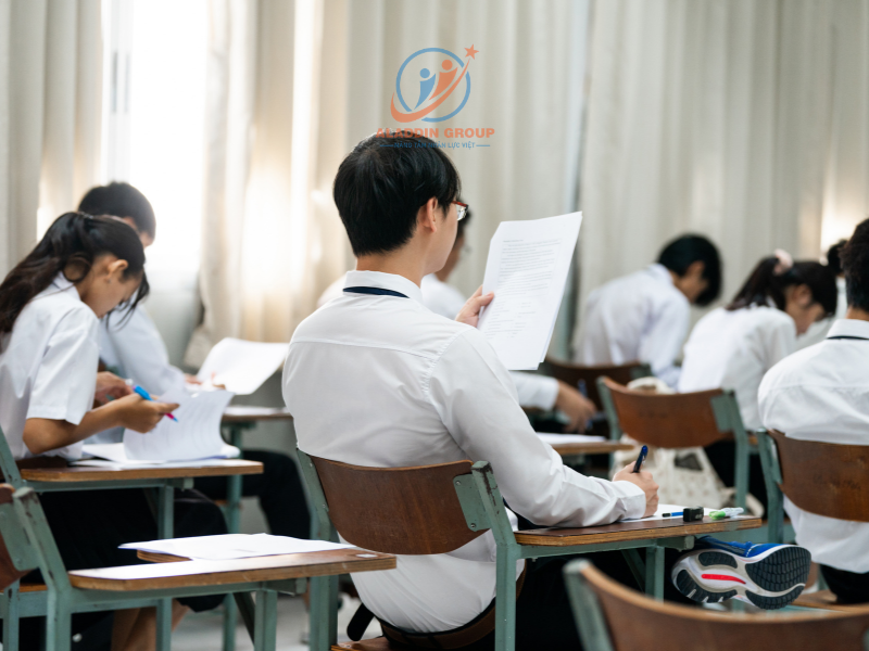 Điều kiện về trình độ học vấn để nhập học cao đẳng Nhật Bản